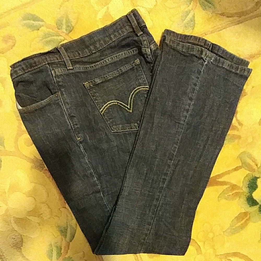 Boot cut jeans